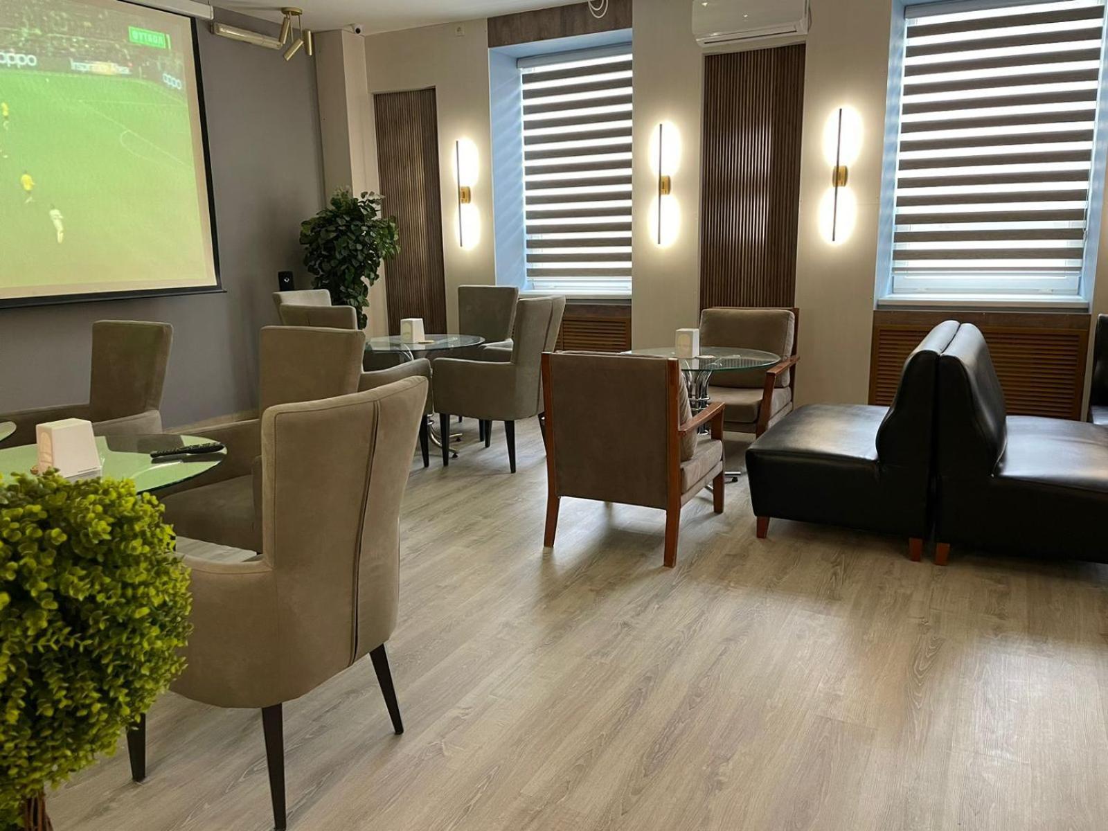 Atyraū Tengri Hotel מראה חיצוני תמונה