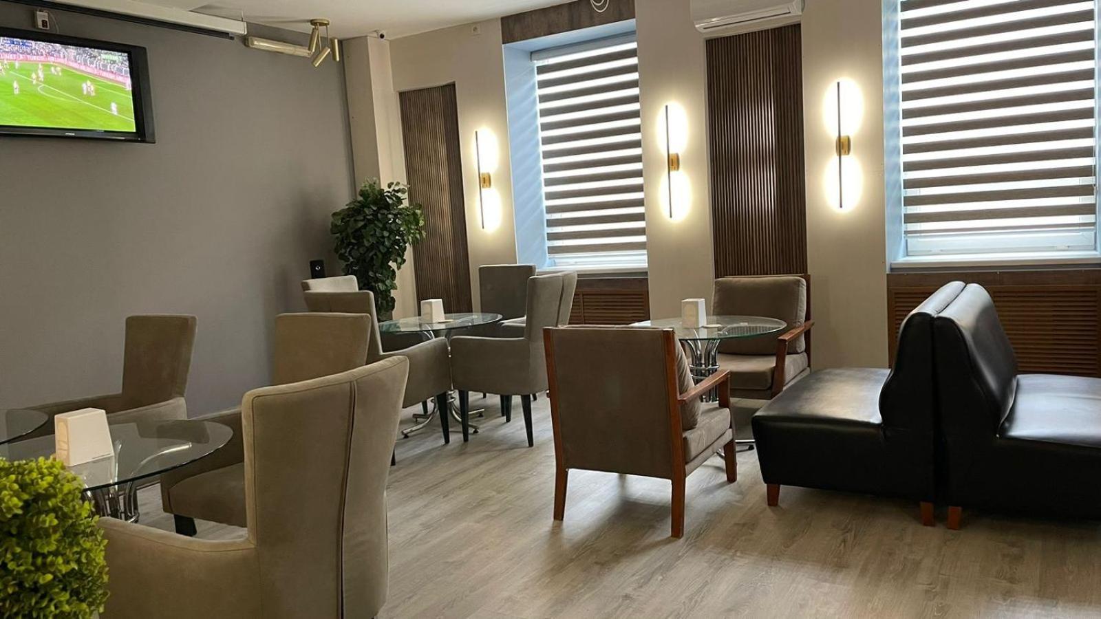 Atyraū Tengri Hotel מראה חיצוני תמונה