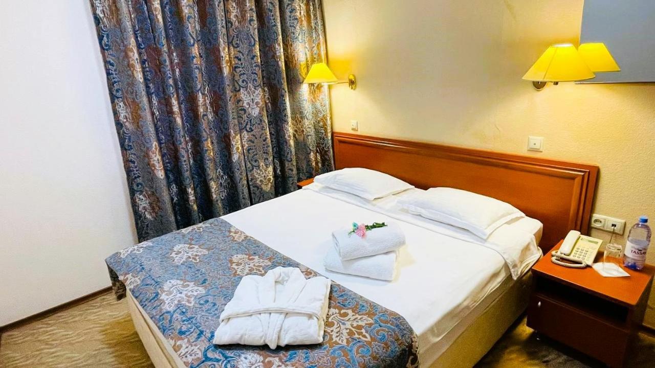 Atyraū Tengri Hotel מראה חיצוני תמונה
