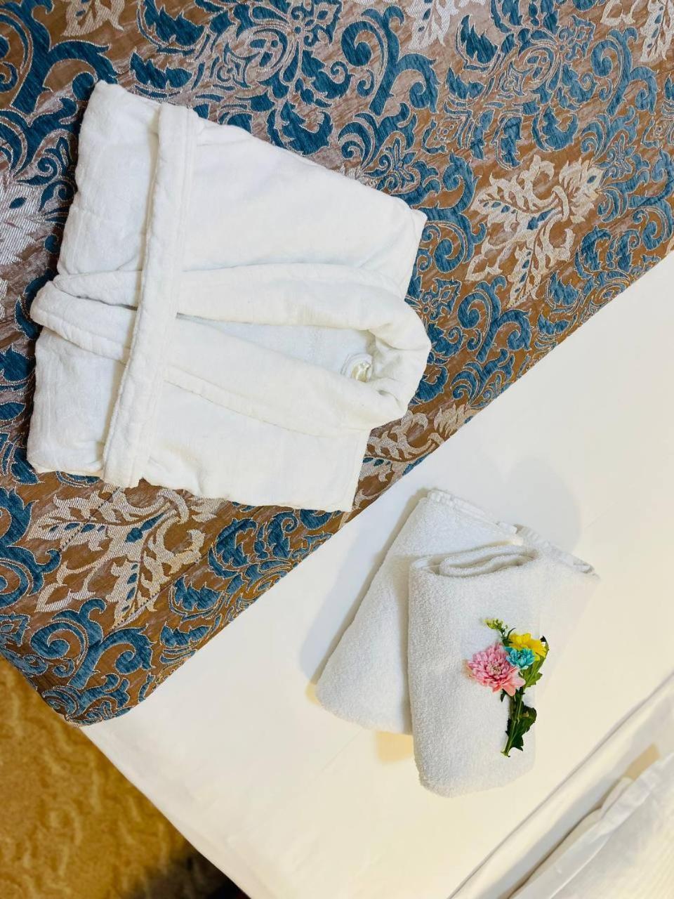Atyraū Tengri Hotel מראה חיצוני תמונה