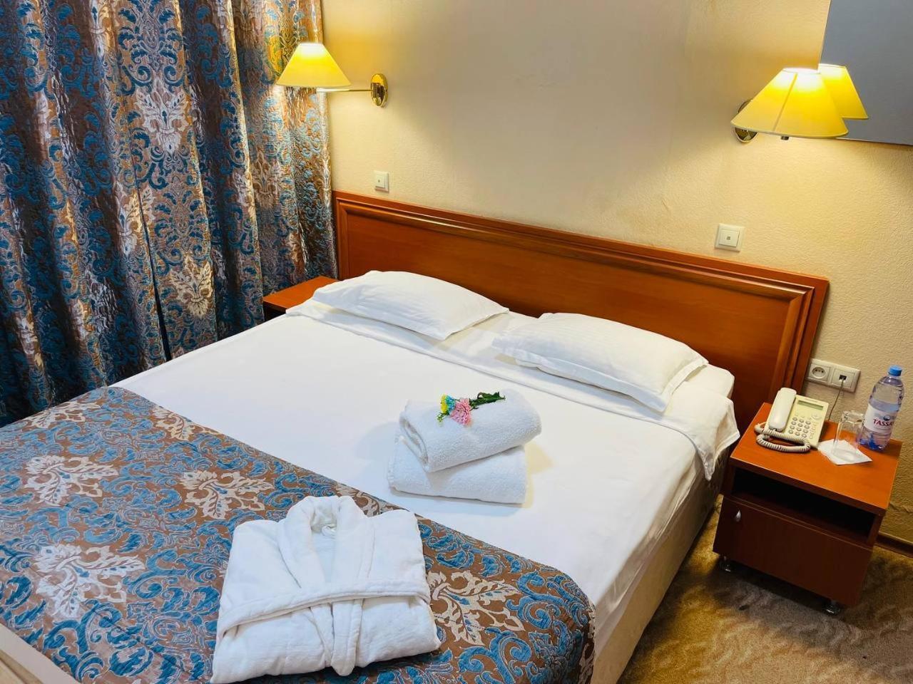 Atyraū Tengri Hotel מראה חיצוני תמונה